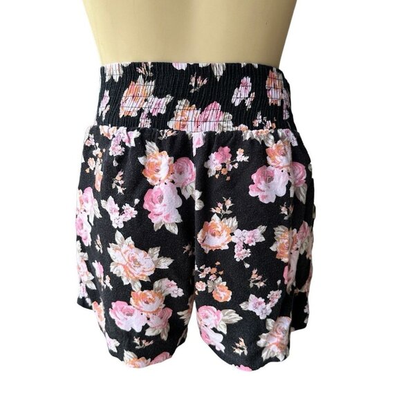 Talula Shorts Women's Size M Bohemian Festival‎ Black Floral Design Pockets - Picture 3 of 9